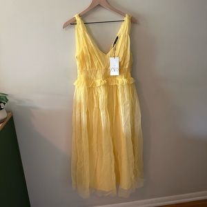 Zara | Yellow tulle dress